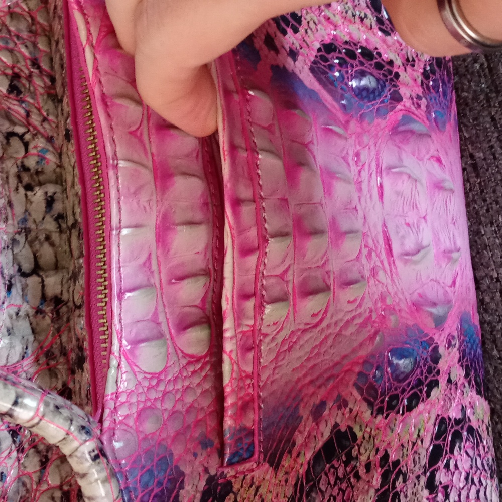💞Brahmin💞 - Small Elaine Pink Cobra Ombre Satchel - Picture 11 of 11